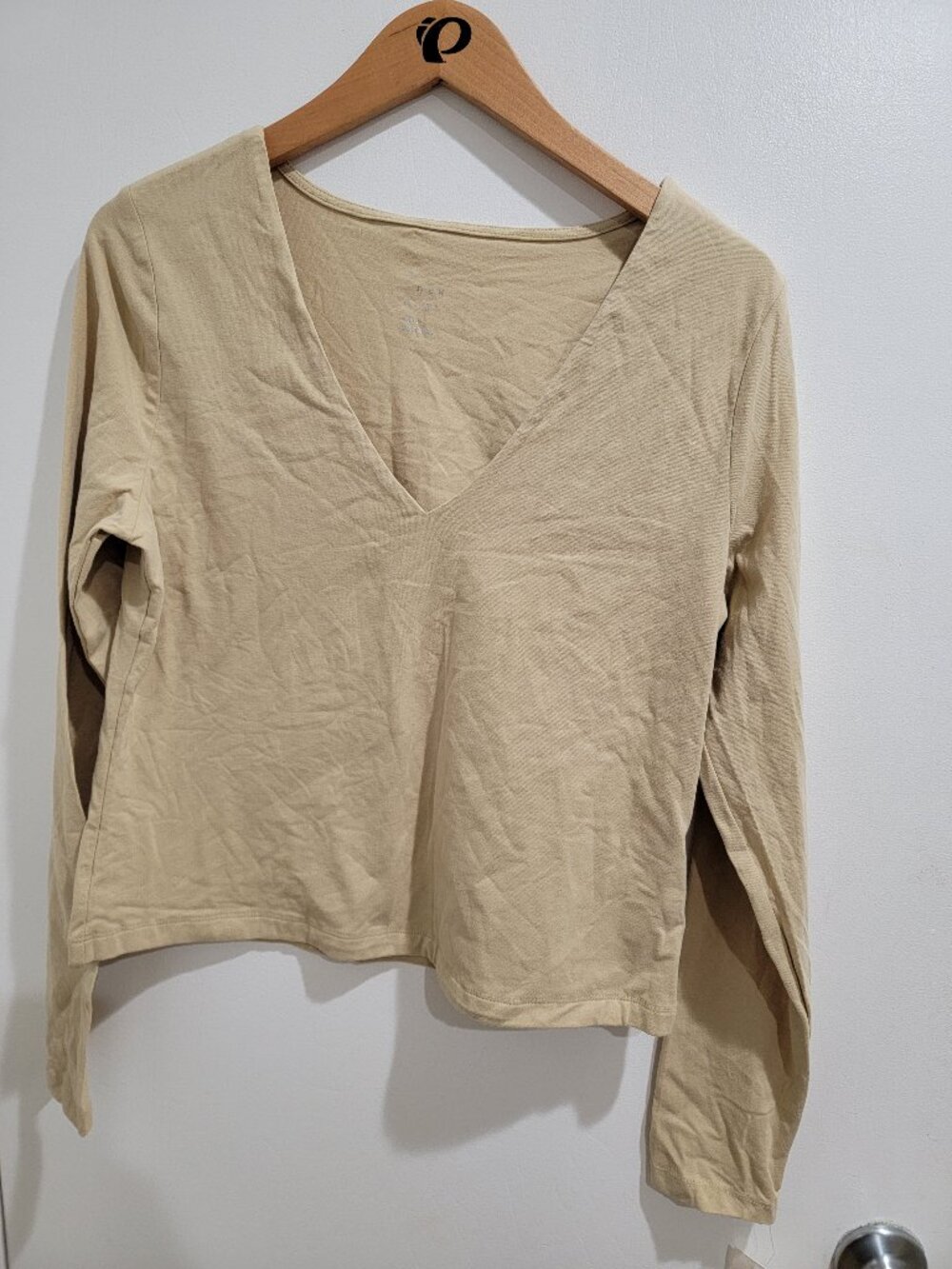 Women's Sculpt Long Sleeve V-Neck Top